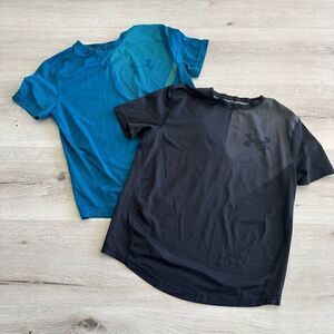 Under Armour Lot of 2 Short Sleeve Heat Gear Loose Fit Shirts Black/Teal YSM EUC